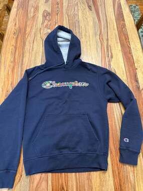 Champion International Flags Logo Navy Blue Hoodie Size S